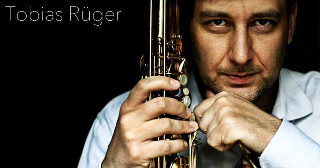 image of saxophonist tobias ruger